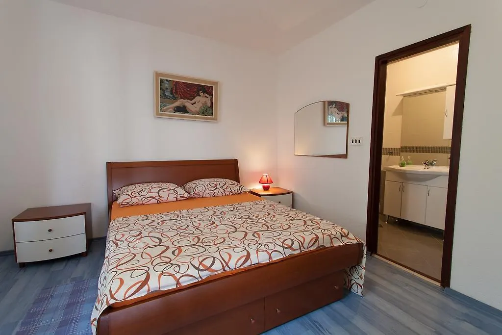 Apartman Kondic Omisalj Apartment