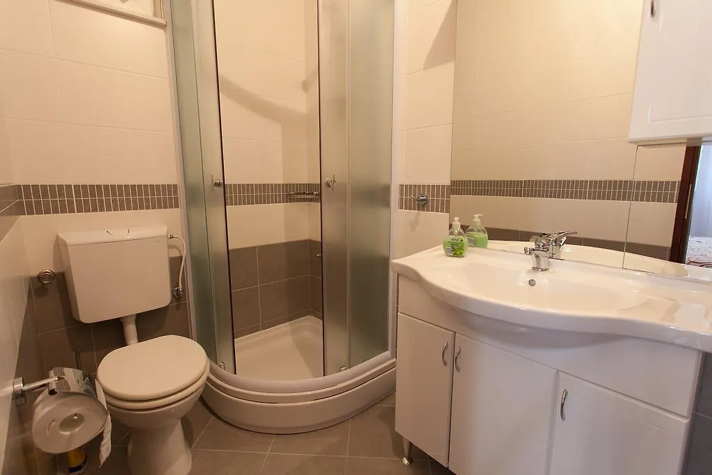 Apartman Kondic Omisalj 0*,  Croatia