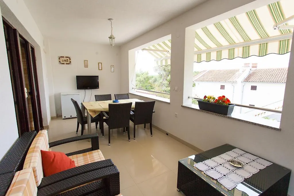 Apartment Apartman Kondic Omisalj Croatia