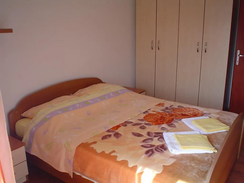 Apartman Kondic Omisalj