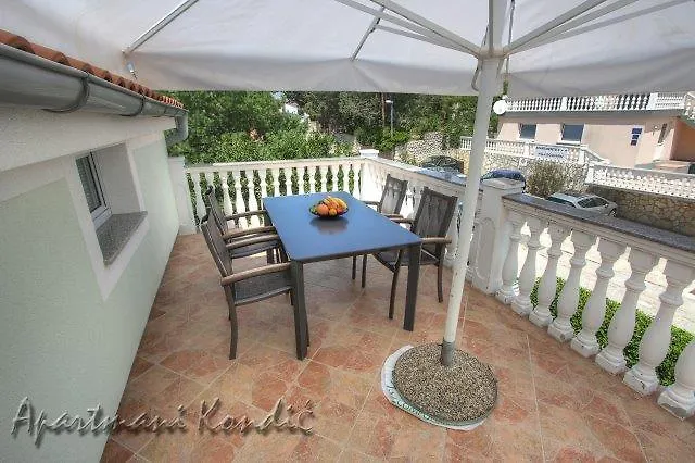 Apartman Kondic Omisalj Apartment