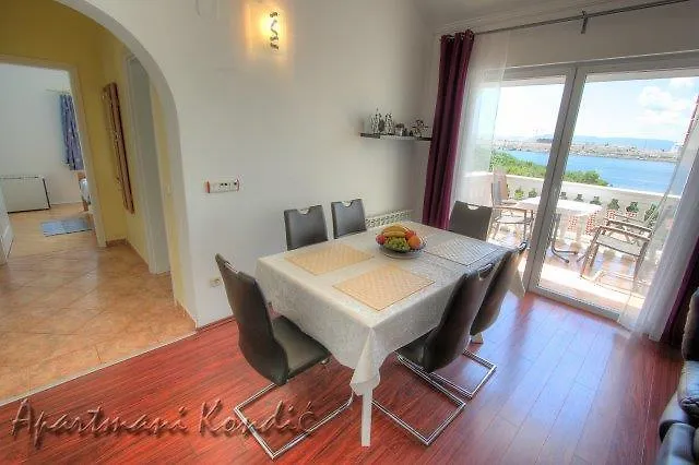 Apartment Apartman Kondic Omisalj