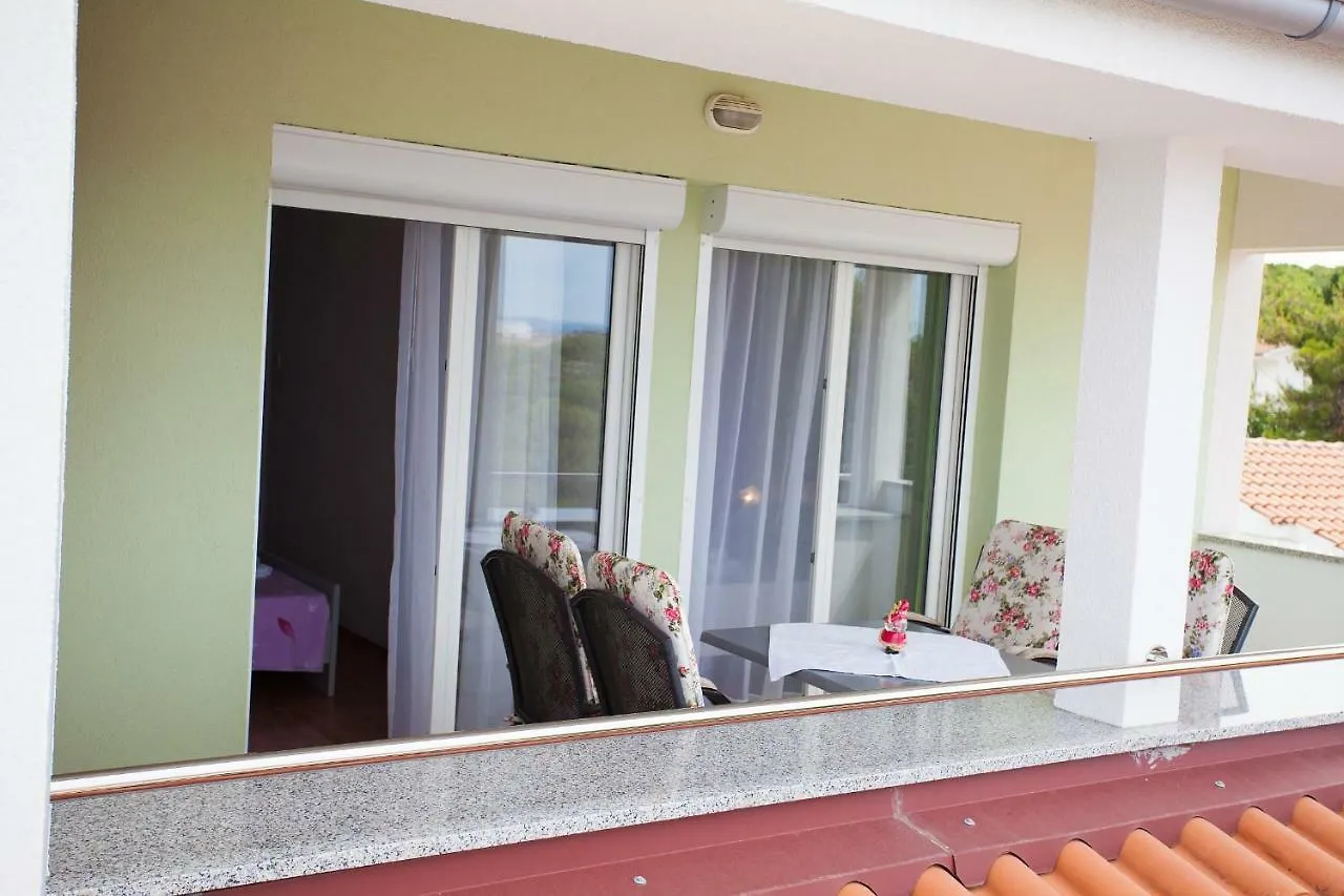 Apartment Apartman Kondic Omisalj
