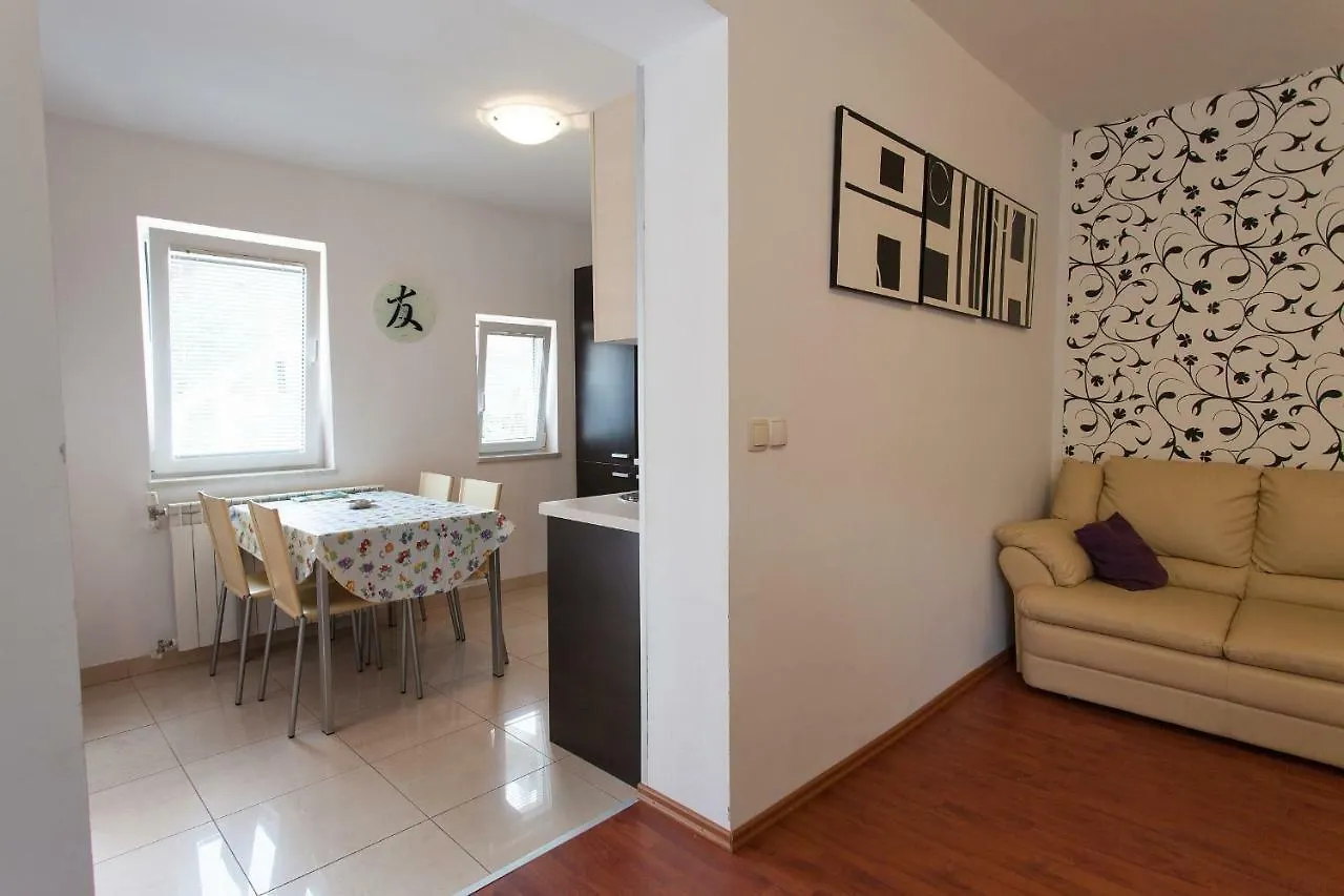 Apartman Kondic Omisalj Apartment