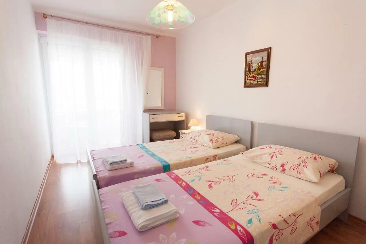 Apartment Apartman Kondic Omisalj