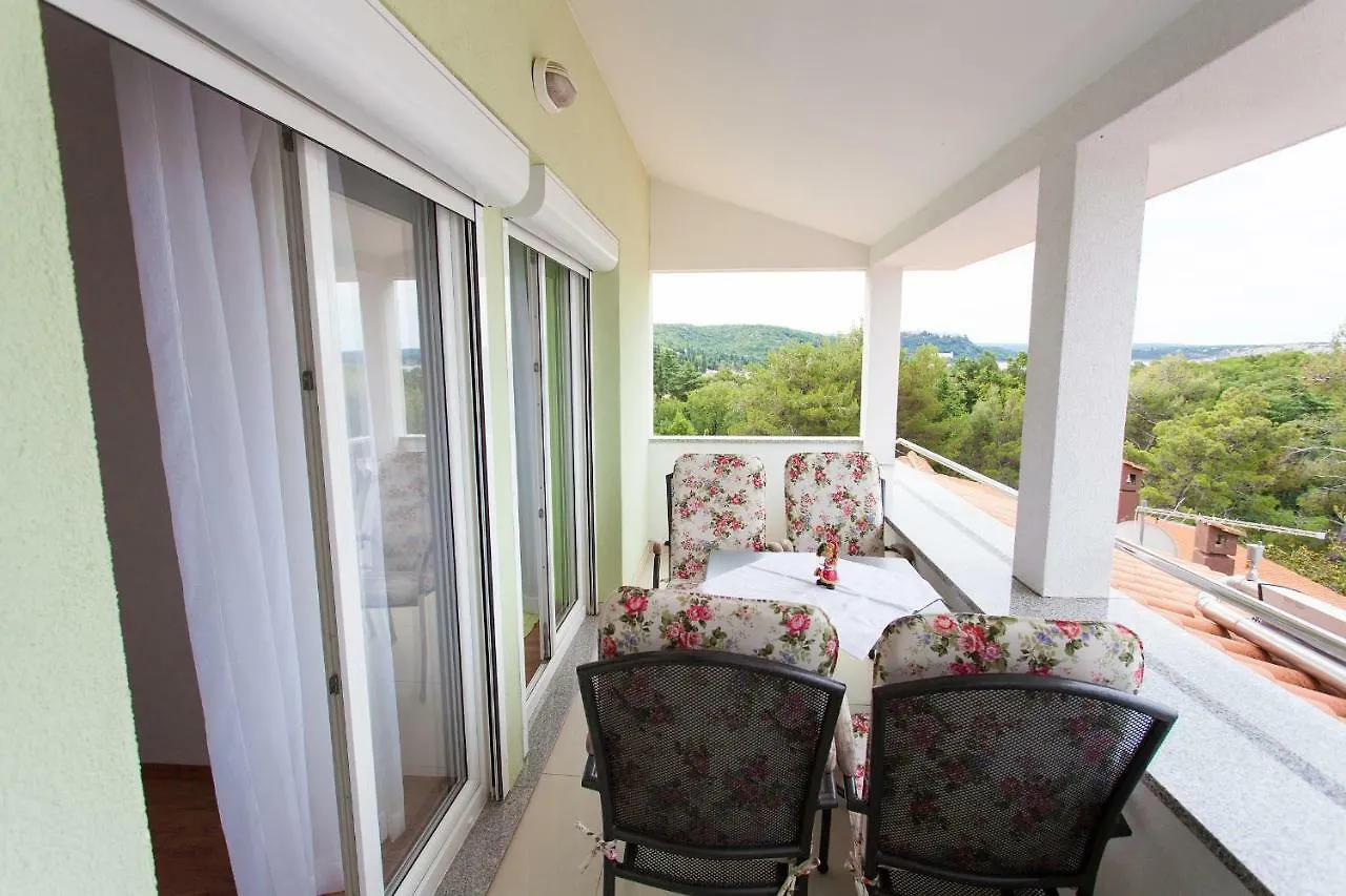 Apartment Apartman Kondic Omisalj