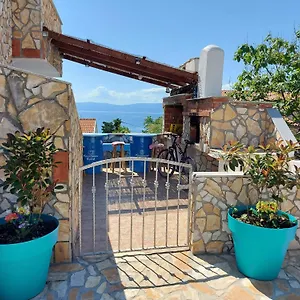 Apartmani Omisalj Appartamento